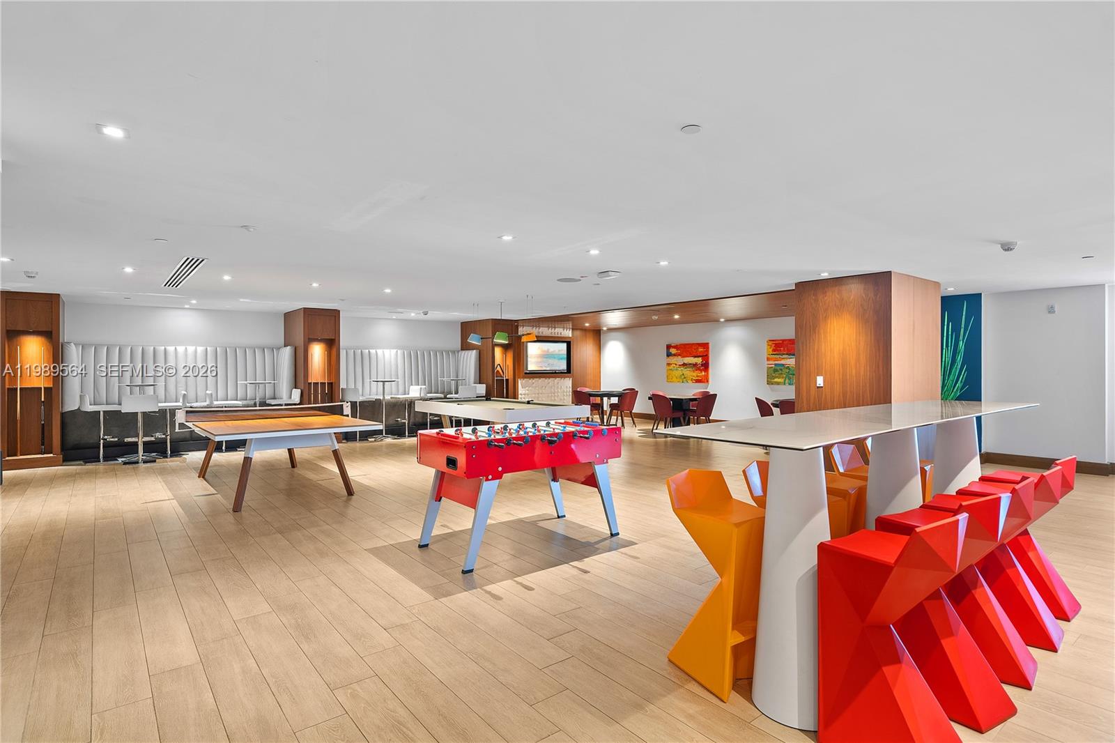 PARQUE TOWERS CONDO - Residential