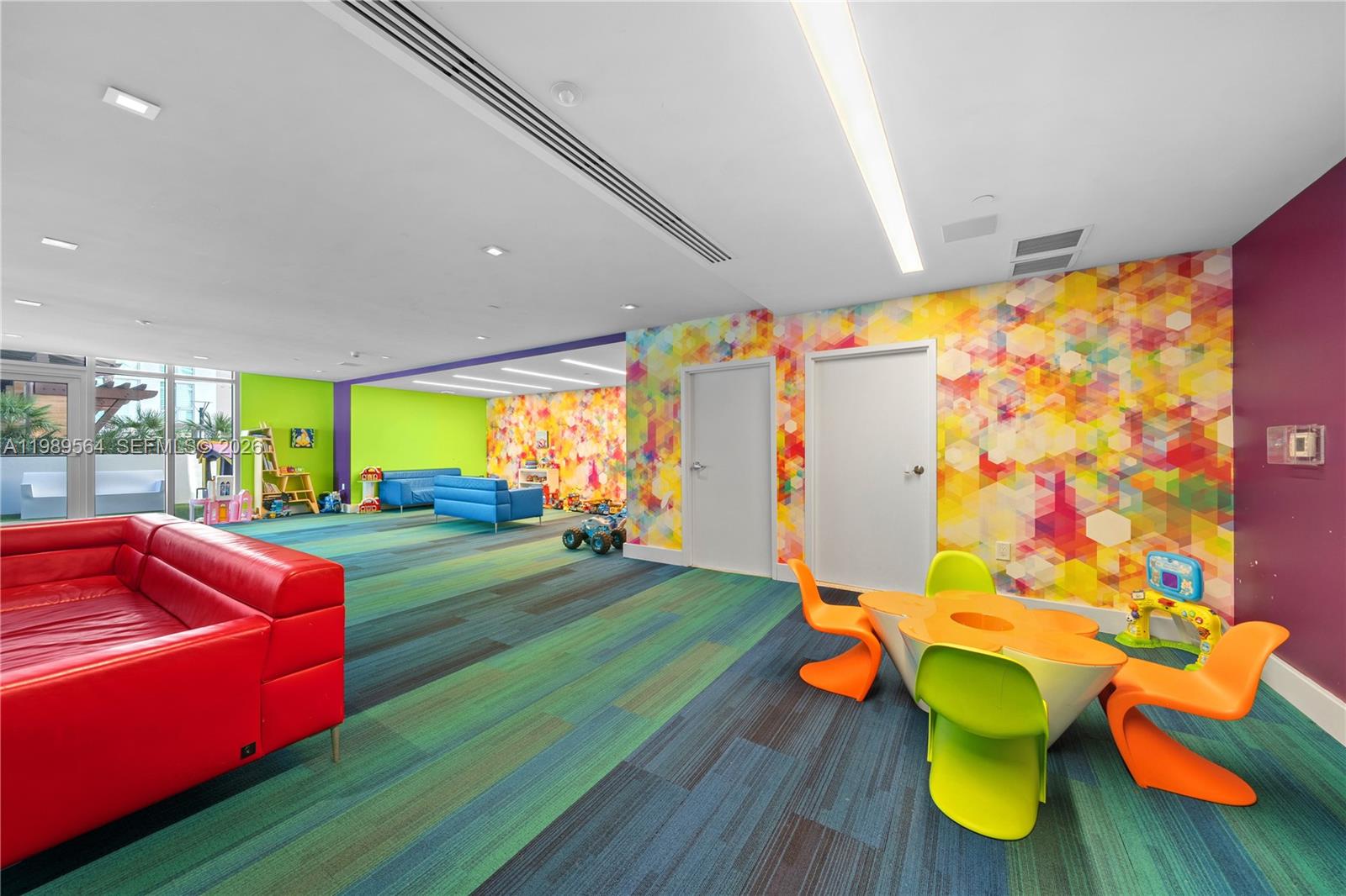 PARQUE TOWERS CONDO - Residential