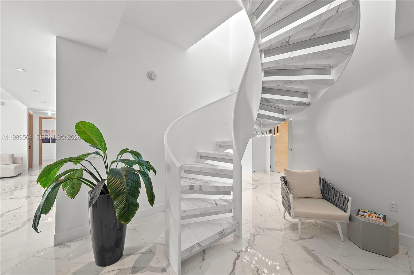 PARQUE TOWERS CONDO - Residential