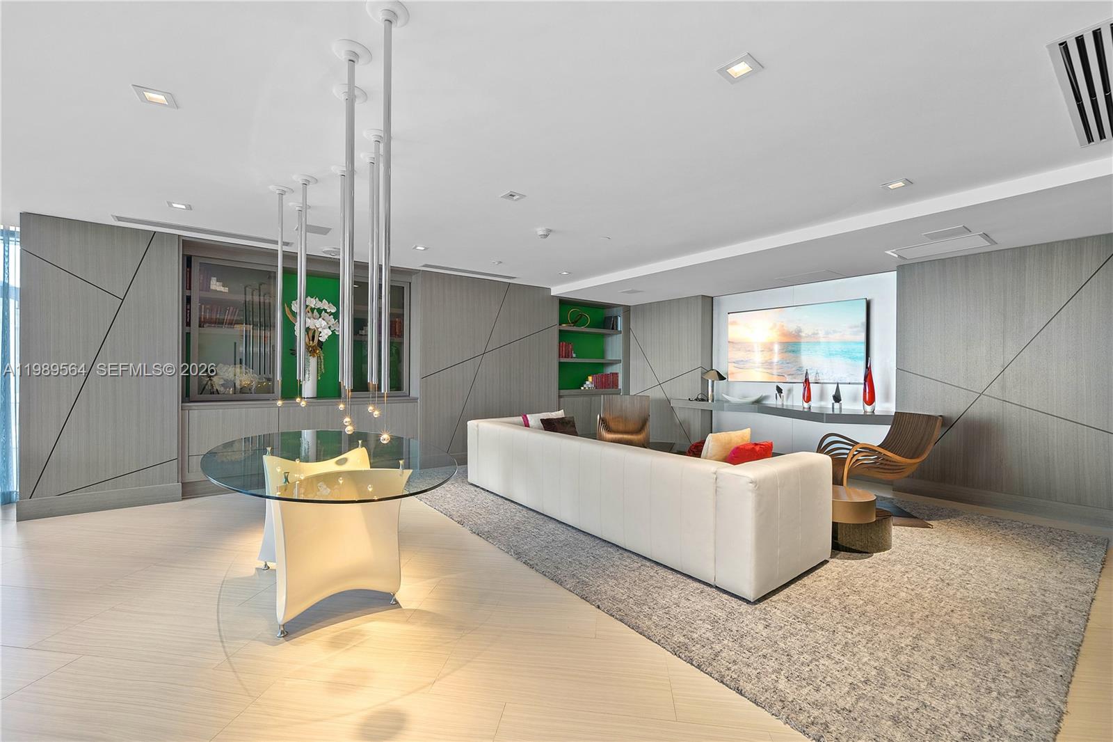 PARQUE TOWERS CONDO - Residential