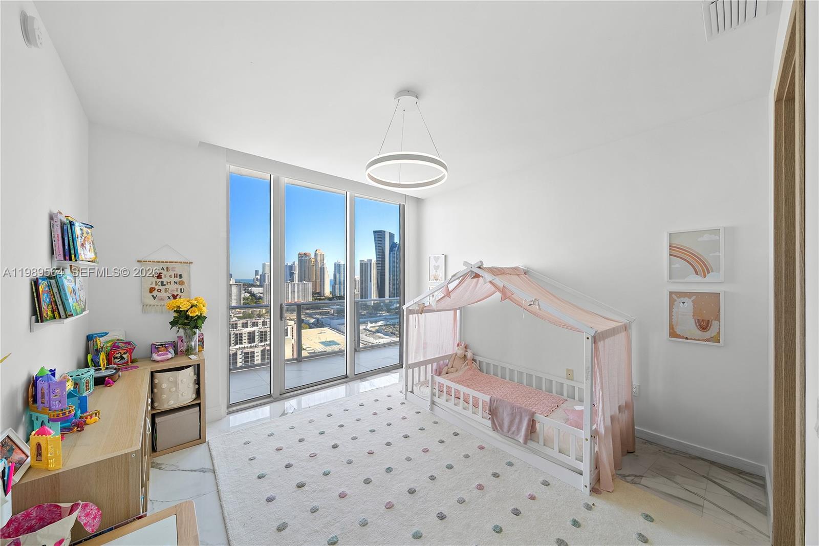 PARQUE TOWERS CONDO - Residential