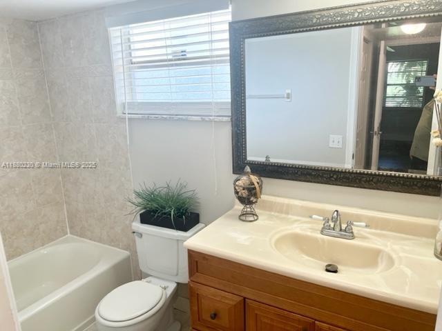 FIRST ENCOUNTER CONDO - Residential Lease