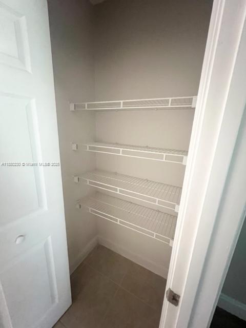 FIRST ENCOUNTER CONDO - Residential Lease
