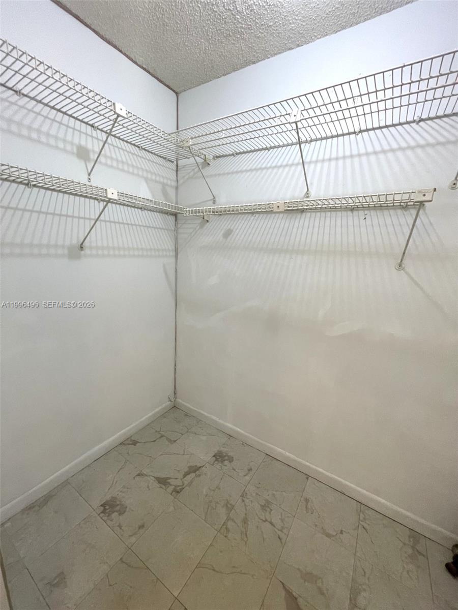 COURTYARDS OF BROWARD CON - Residential Lease