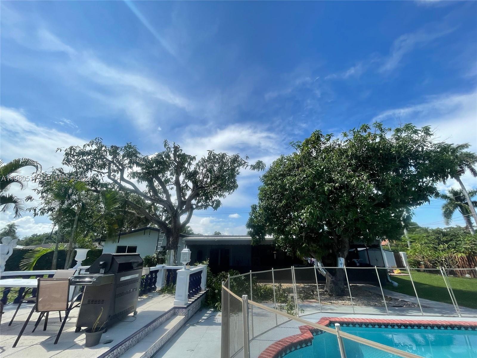 SUNNY ACRES - Residential