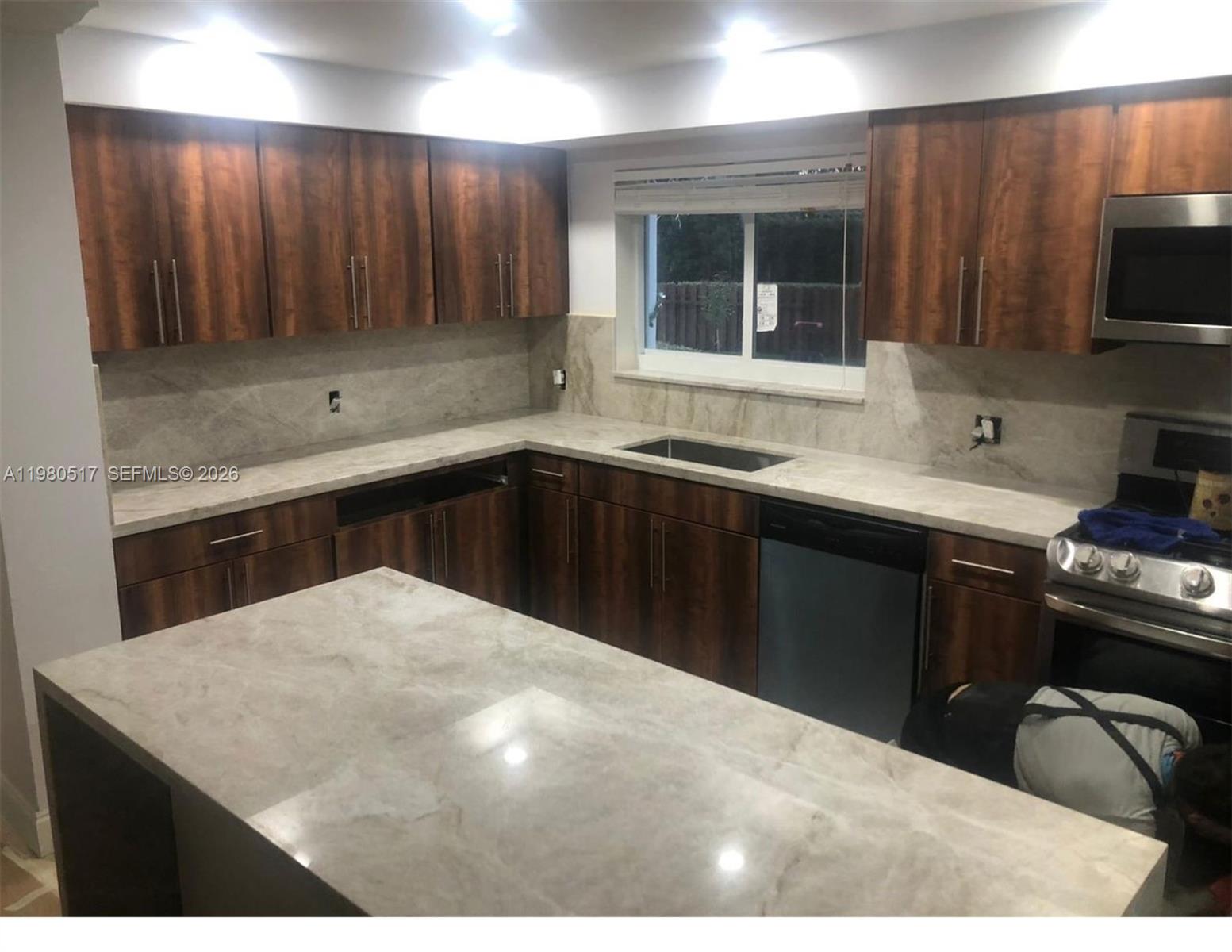 SUNNY ACRES - Residential