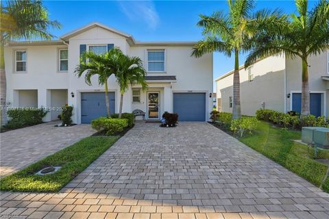 15388 Wildflower Circke Naples FL 34119