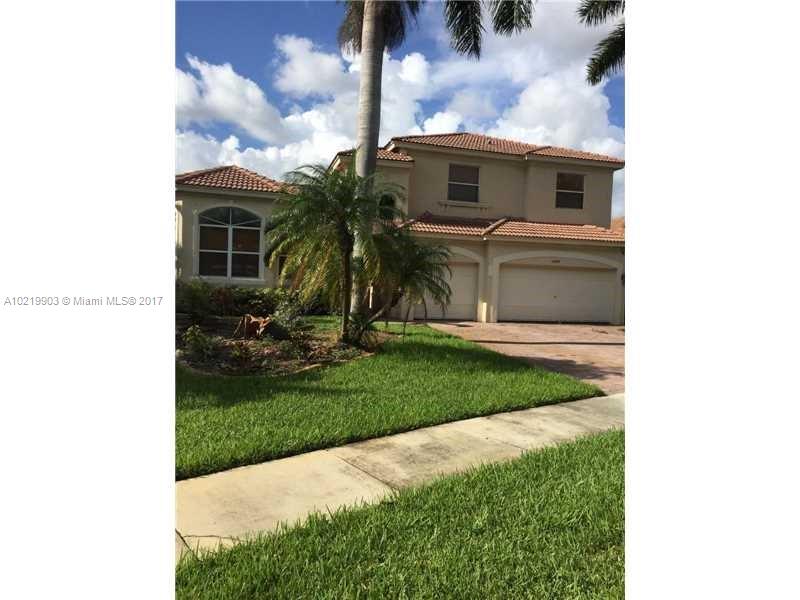 WELCOMING 6/4 HOME LOCATED IN THE GATED COMMUNITY OF PORTOFINO NORTH. HOME FEATURES A 3 CAR GARAGE, POOL AND GUEST HOUSE WITH FULL BATH SURROUNDED BY A LOVELY COURT YARD. SPACIOUS KITCHEN, FORMAL DINING AND LIVING ROOM HAVE VAULTED CEILINGS. 1 BEDROOM AND 1 FULL BATH DOWNSTAIRS, MASTER BEDROOM HAS SPACIOUS HIS AND HERS CLOSETS. RENT INCLUDES POOL MAINTENANCE & LANDSCAPING. EASY ACCESS TO MAJOR HIGHWAYS, SHOPPING CENTERS AND MALLS WITHIN 10 MINUTES.