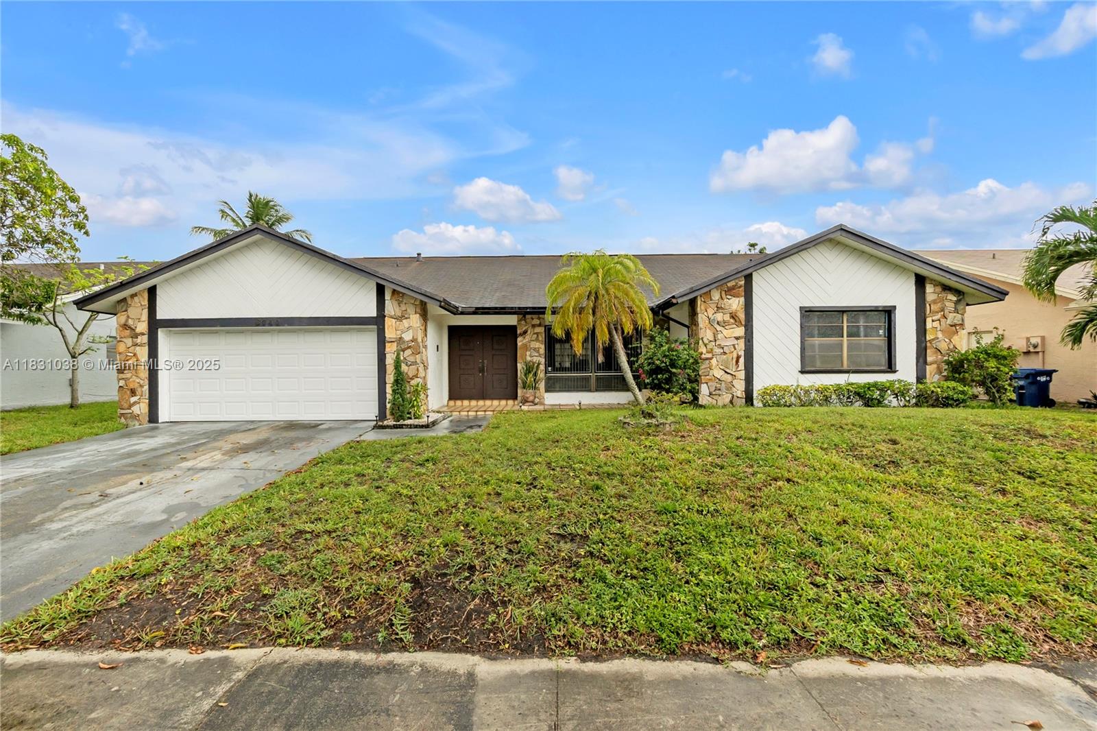 6740 NW 45th St