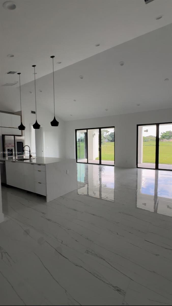 PORT ST LUCIE SECTION 5 - Residential