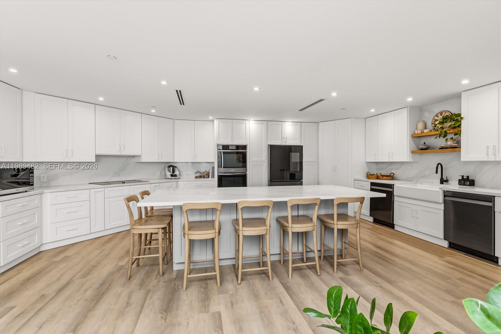 THE EMERALDBAY @ KEY COLO - Residential