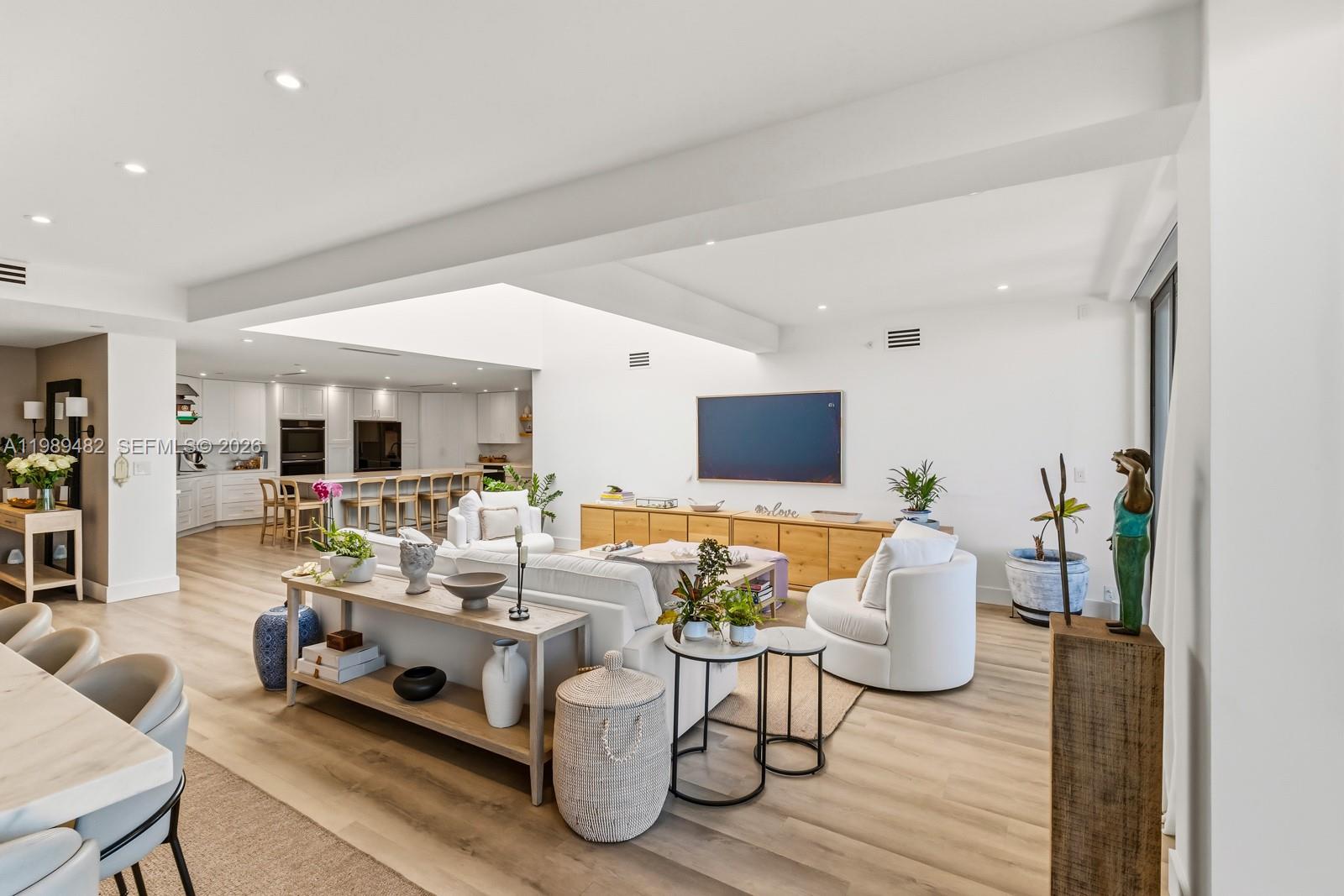 151 Crandon Blvd 1222