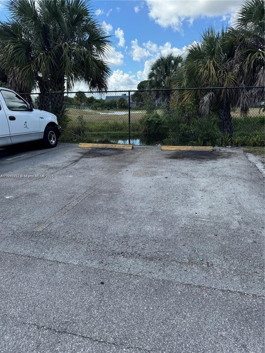 SUNSET HILLS I CONDOMINIU - Residential Lease