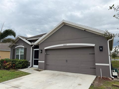 8649 Cobblestone Dr Fort Pierce FL 34945