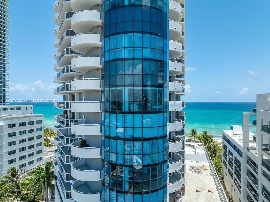6301 Collins Ave 1405