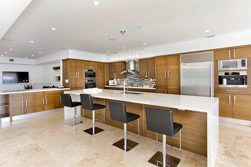 SAN MARINO ISLAND - Residential Lease