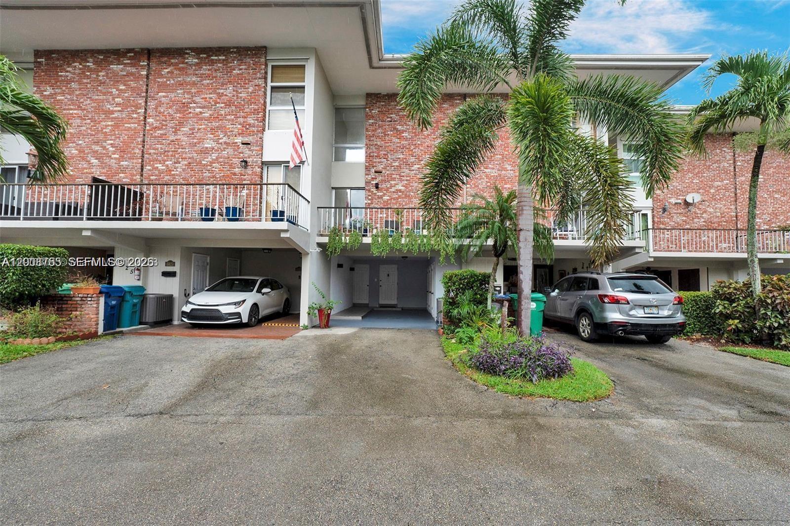 COUNTRY CLUB OF MIAMI CON - Residential