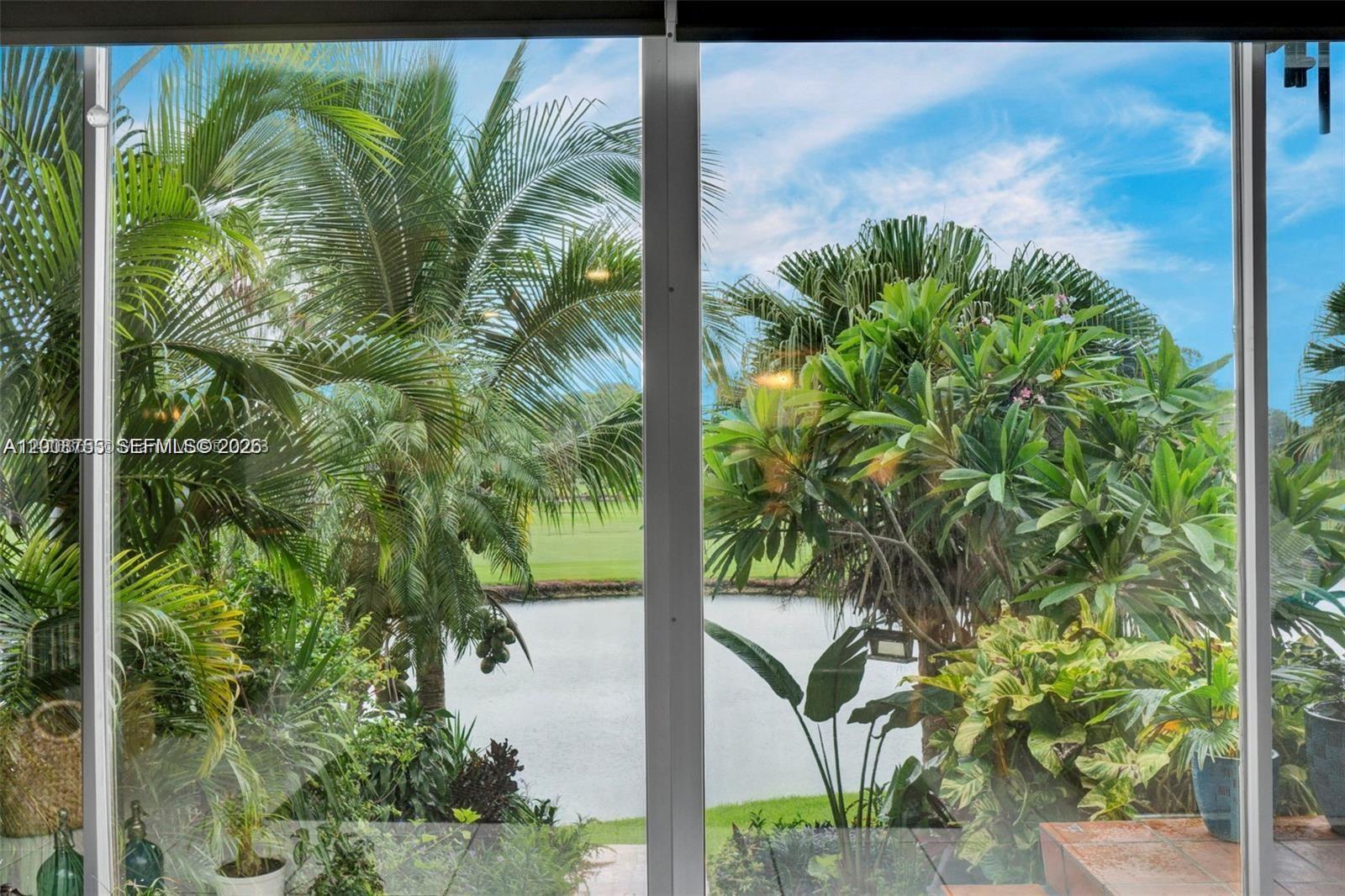 COUNTRY CLUB OF MIAMI CON - Residential