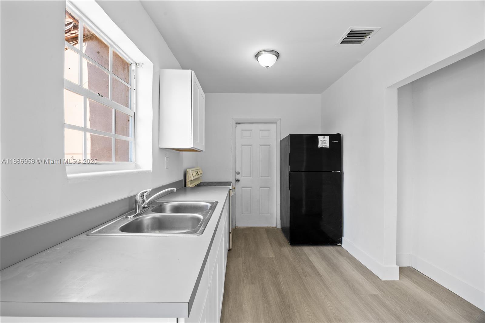 REPLAT OF PORTIONS OF RIC - Residential