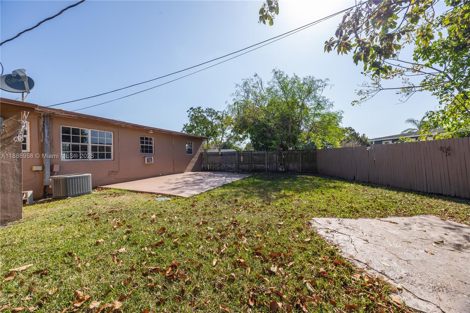 REPLAT OF PORTIONS OF RIC - Residential