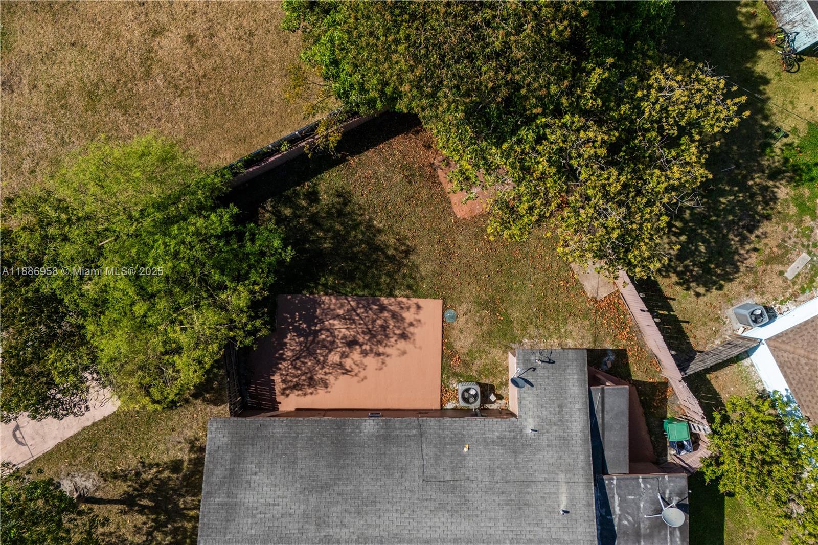 REPLAT OF PORTIONS OF RIC - Residential