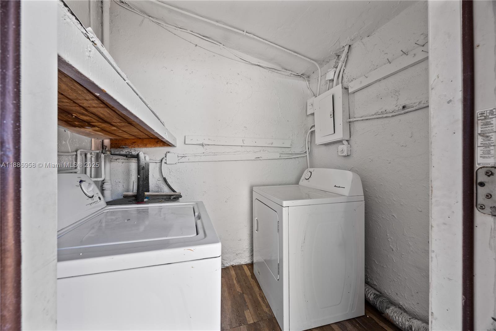 REPLAT OF PORTIONS OF RIC - Residential