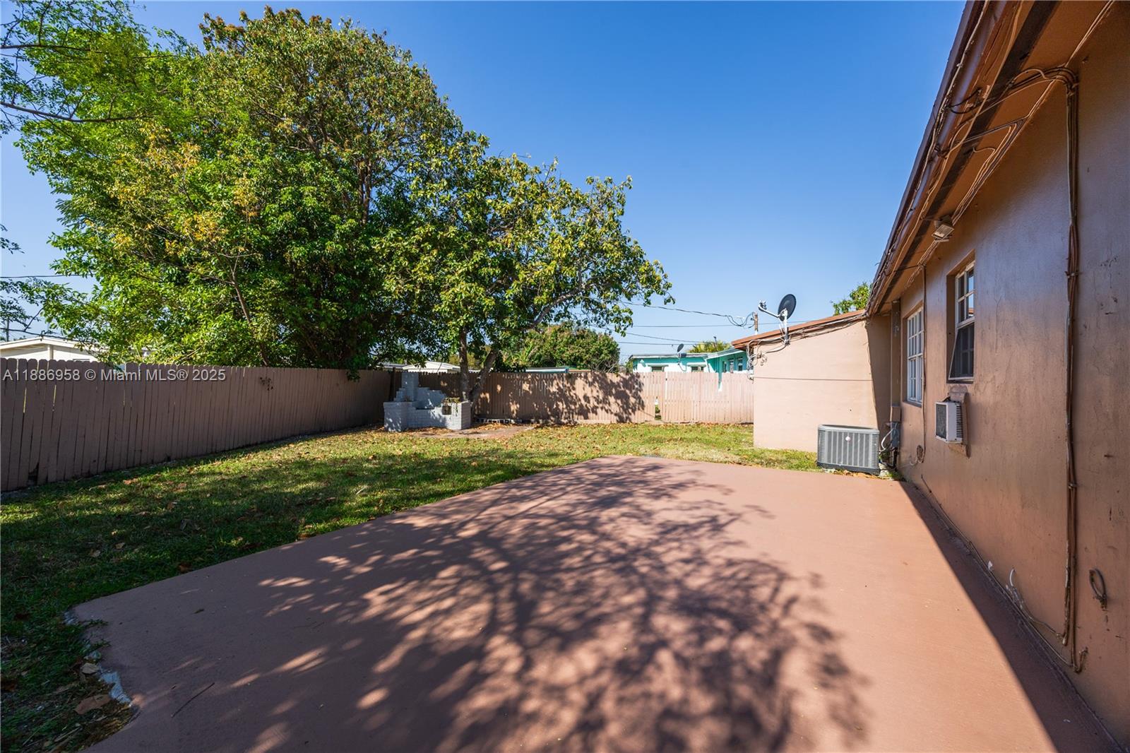 REPLAT OF PORTIONS OF RIC - Residential