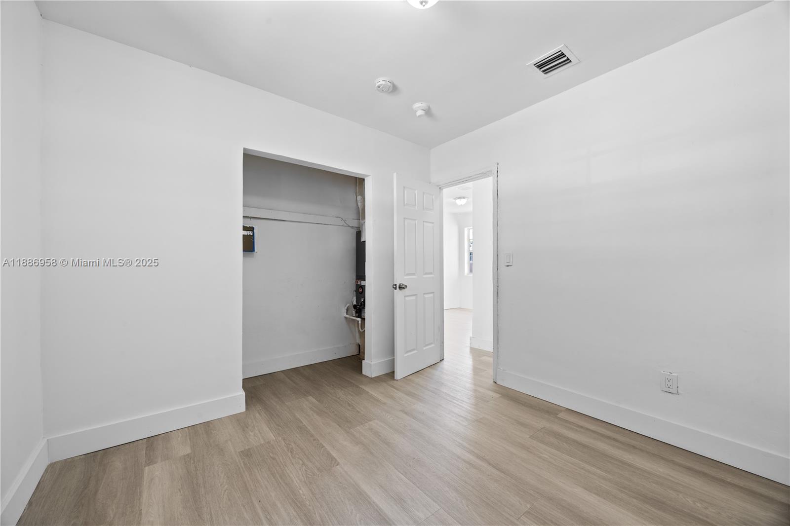 REPLAT OF PORTIONS OF RIC - Residential