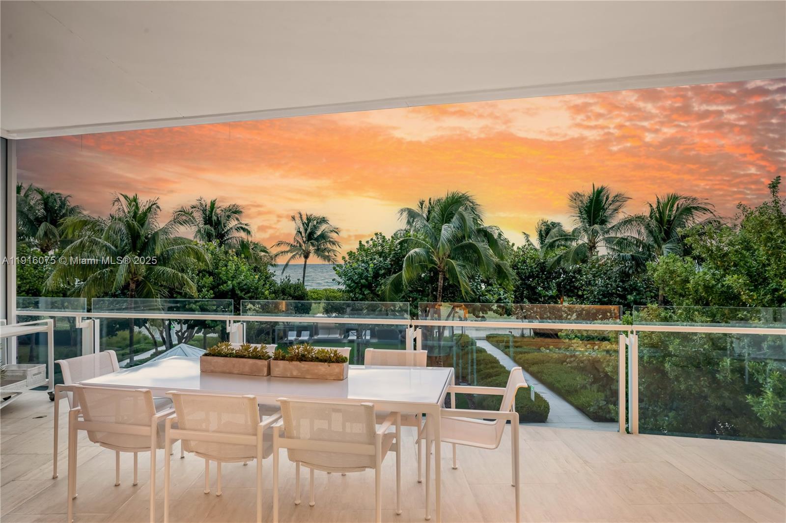 9001 Collins Ave S-207