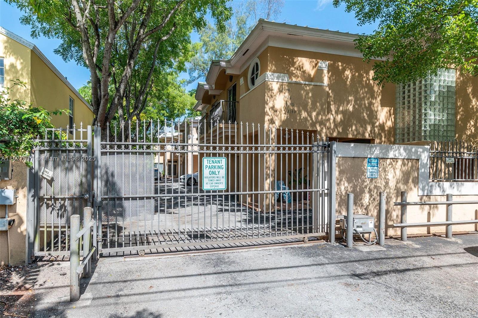 Prime Opportunity in Center Coconut Grove
Spacious 3-bedroom, 2.5-bath townhouse with a one-car garage, ideally located in the heart of Coconut Grove. Just blocks from the newly redeveloped CocoWalk and the charming village center, filled with top-rated restaurants, boutiques, parks, and entertainment.
Enjoy the best of walkable living—stroll to local parks (including dog and kid-friendly options), the marina, movie theater, and more.
This is a rare opportunity to personalize a home in one of Miami’s most desirable neighborhoods. The unit is in original condition and ready for your upgrades.