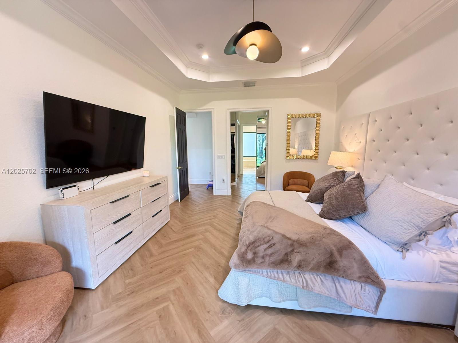 SUNSET LAKES PLAT THREE - Residential