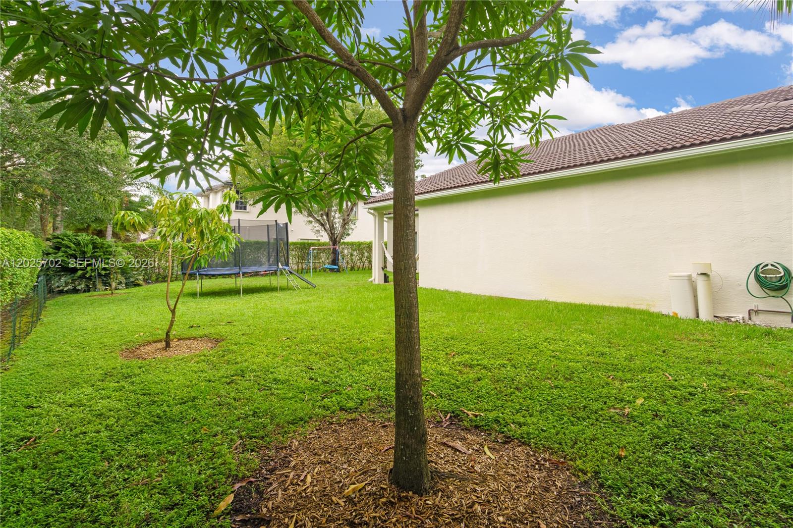 SUNSET LAKES PLAT THREE - Residential