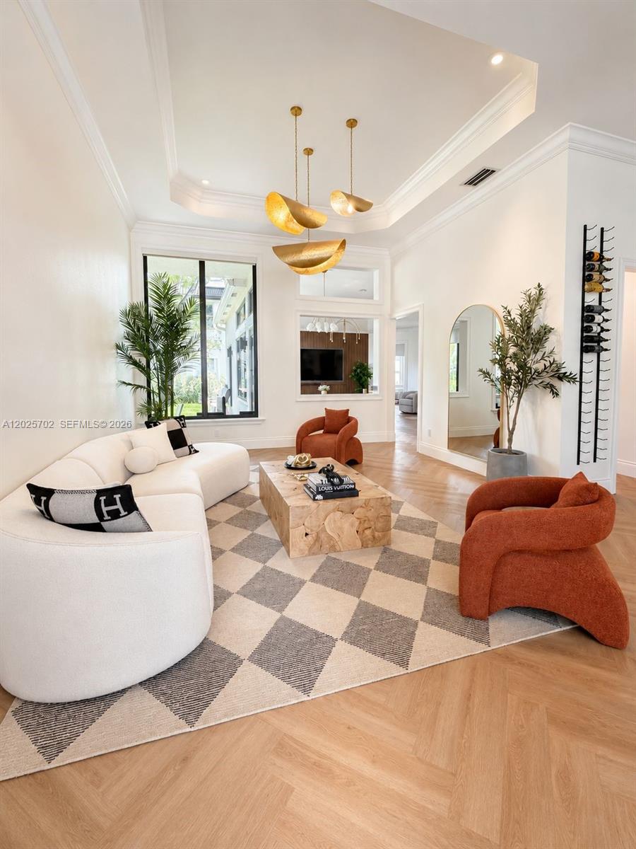 SUNSET LAKES PLAT THREE - Residential