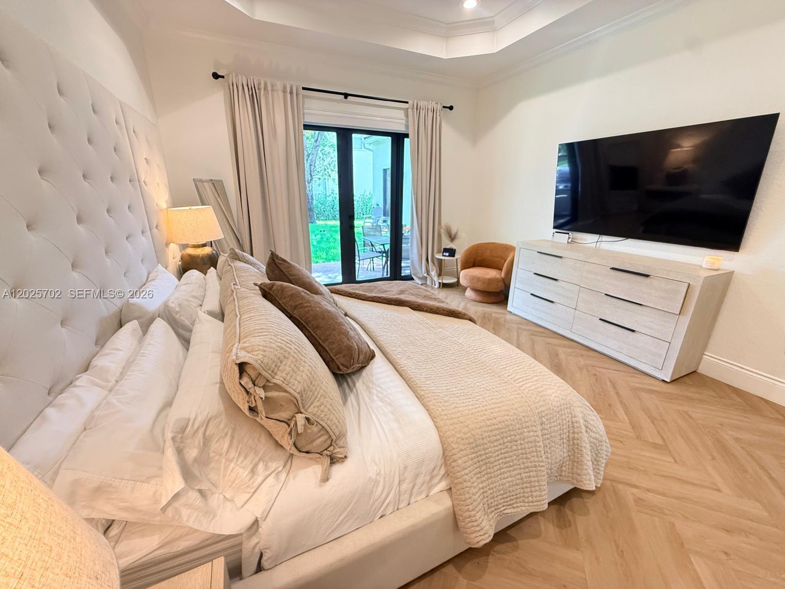 SUNSET LAKES PLAT THREE - Residential