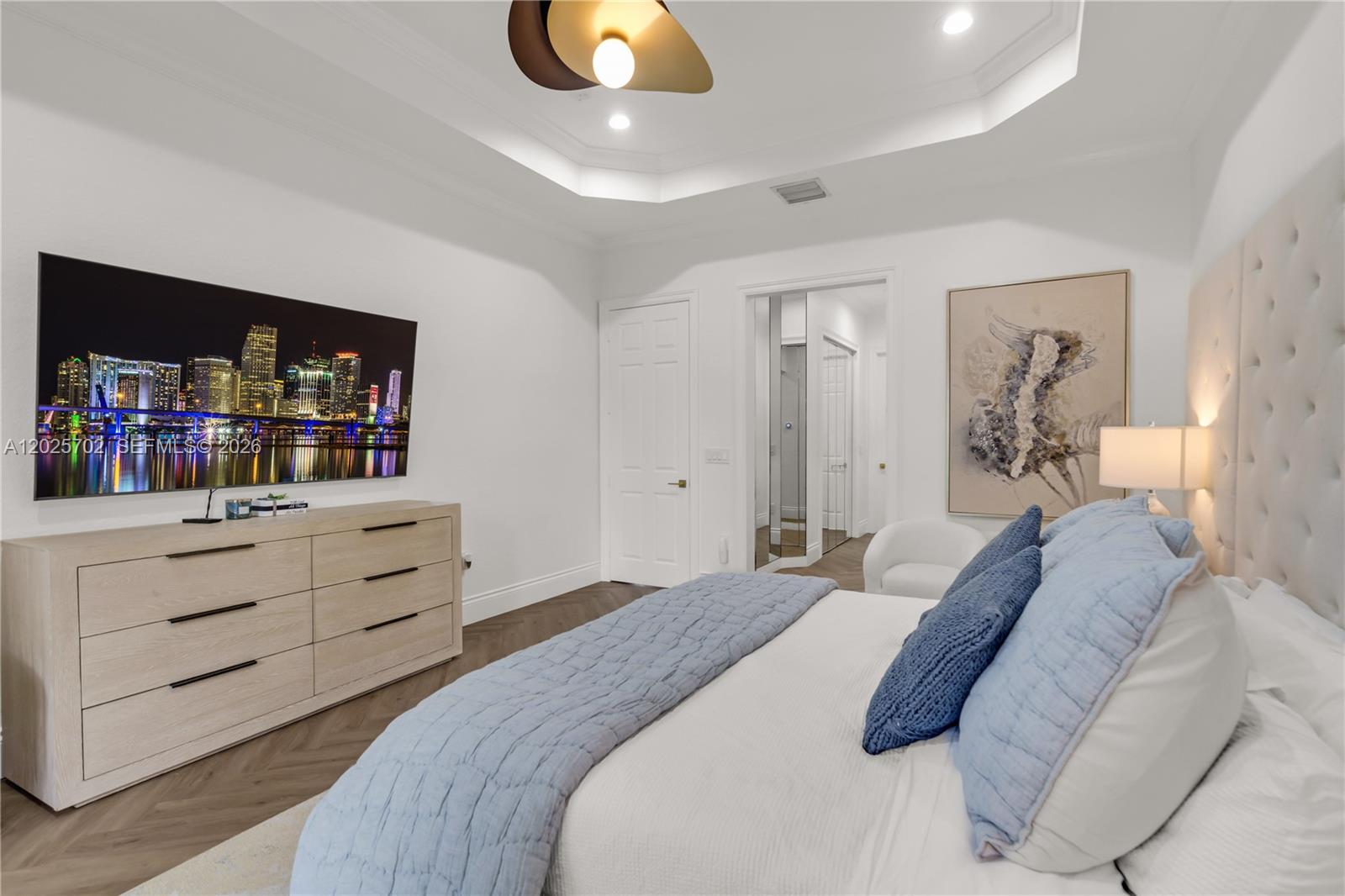 SUNSET LAKES PLAT THREE - Residential