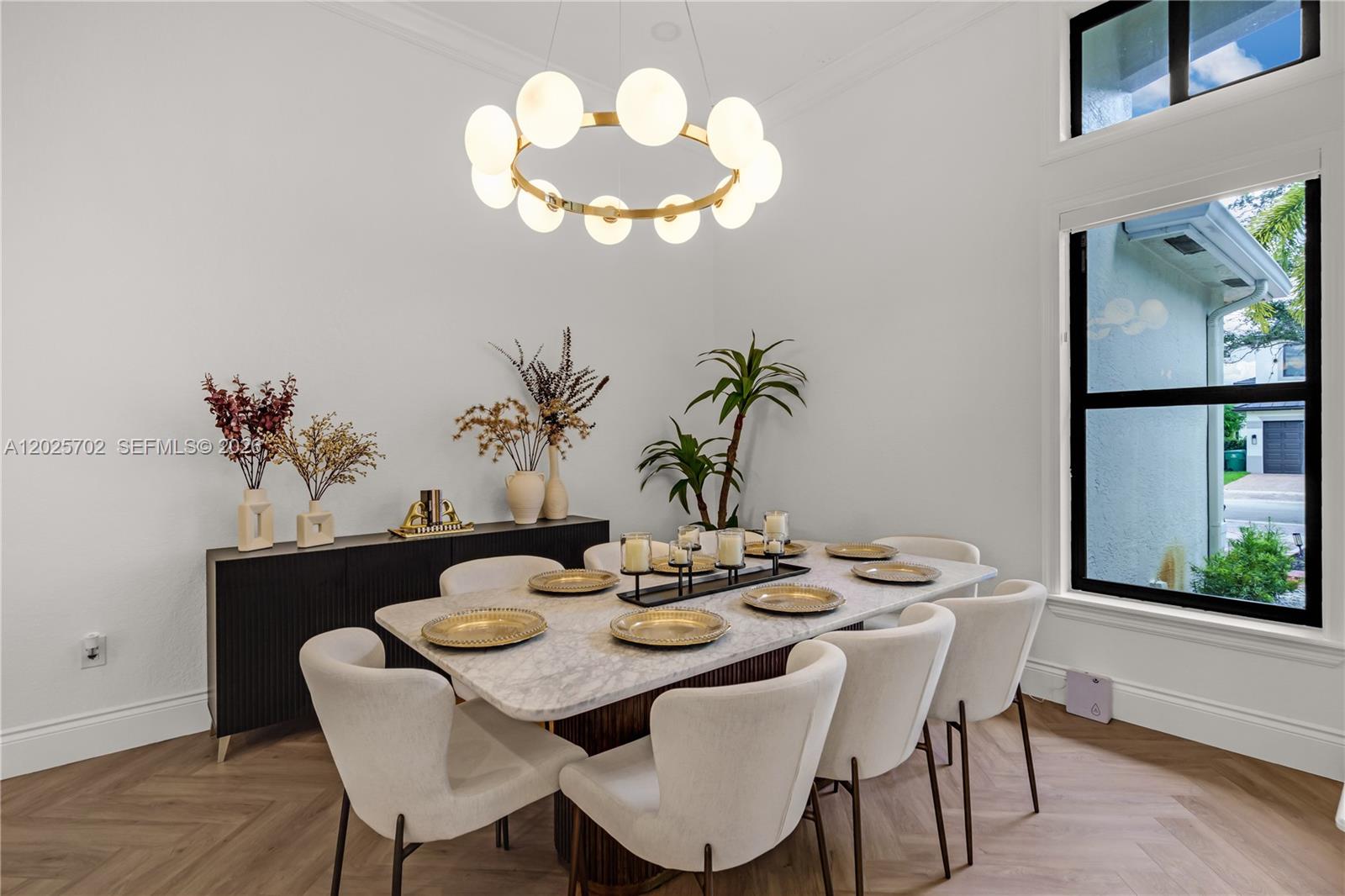 SUNSET LAKES PLAT THREE - Residential