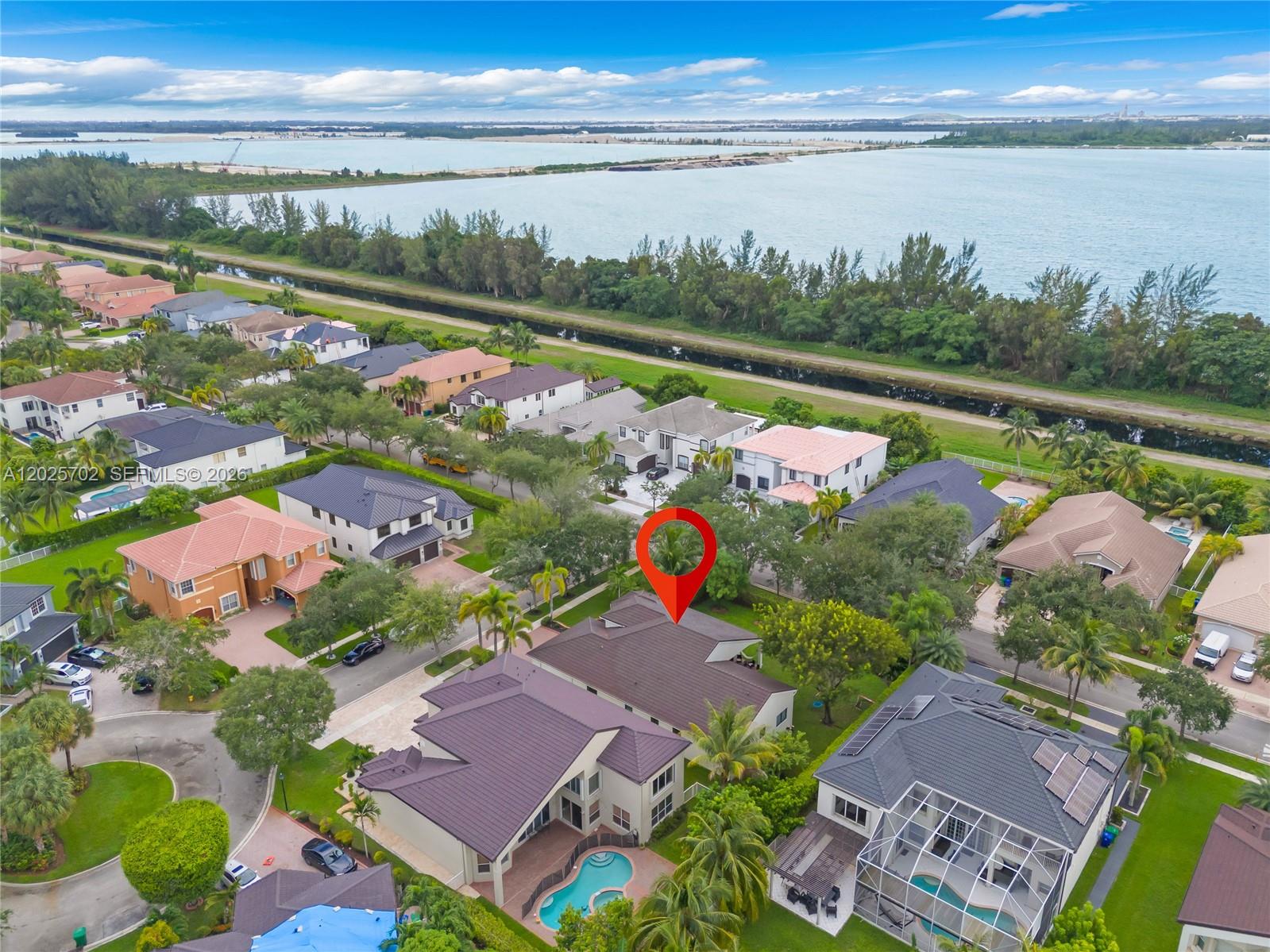 SUNSET LAKES PLAT THREE - Residential