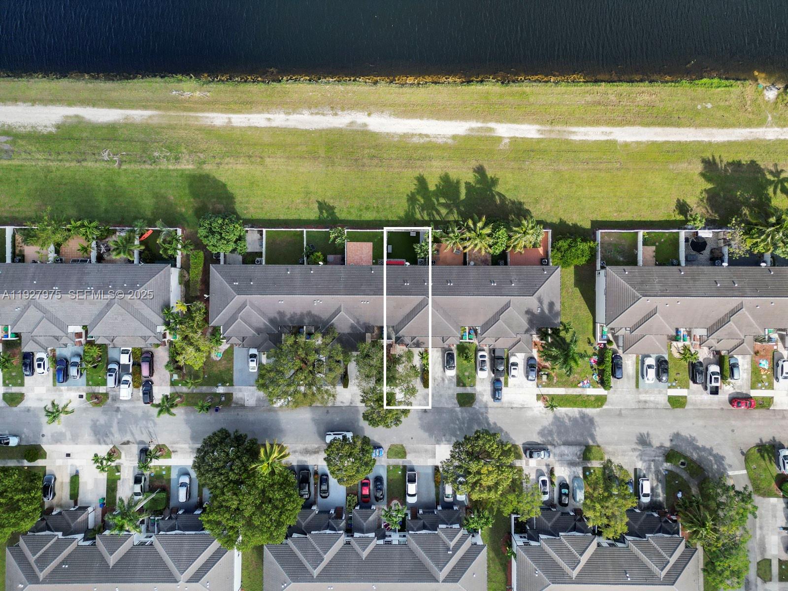 REPLAT OF PORTION OF M P - Residential Lease