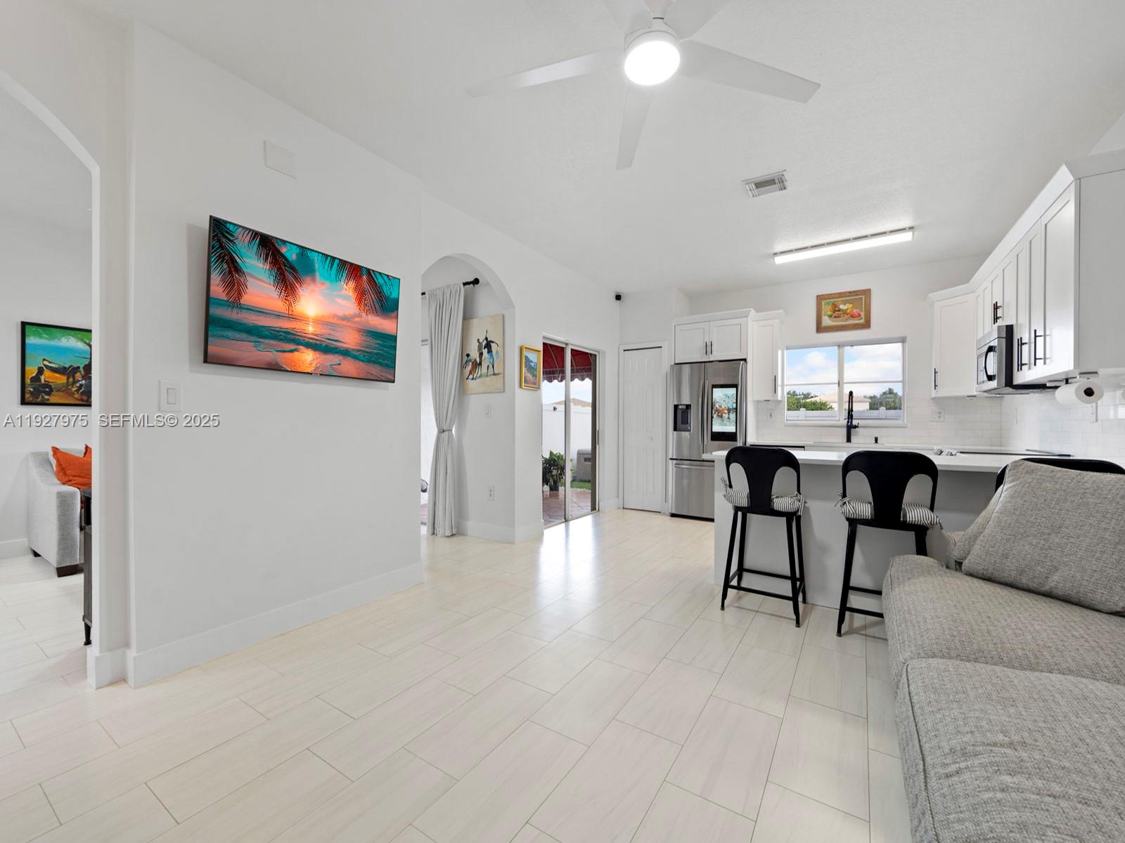 REPLAT OF PORTION OF M P - Residential Lease