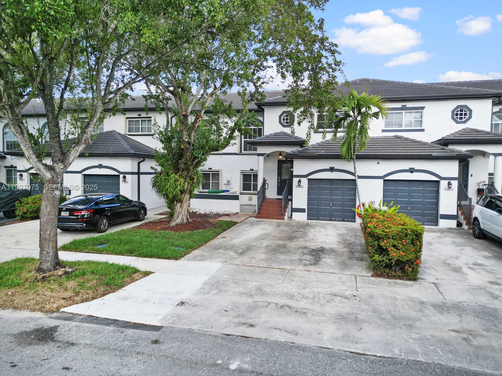 REPLAT OF PORTION OF M P - Residential Lease