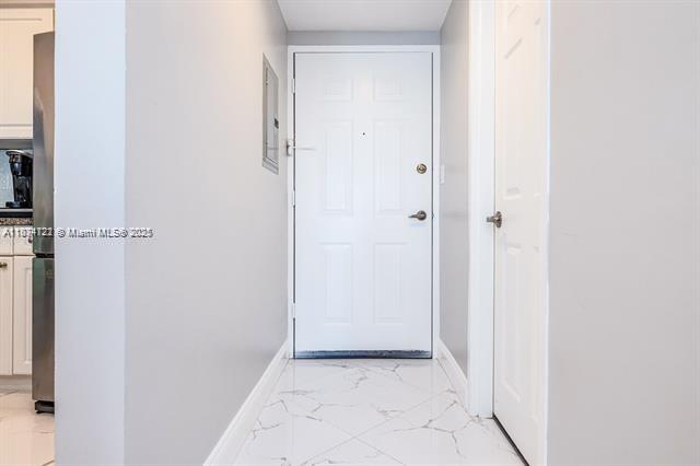 WAVE CONDO - Residential Lease