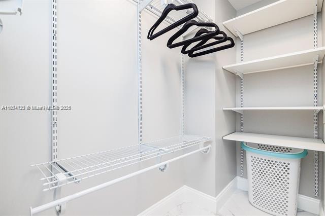 WAVE CONDO - Residential Lease