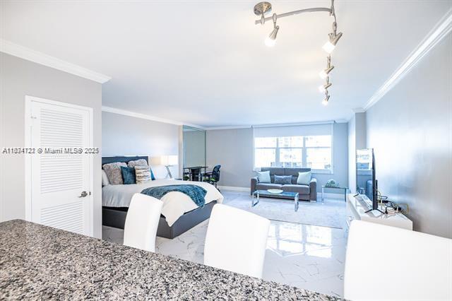 WAVE CONDO - Residential Lease