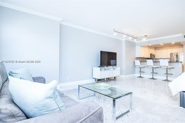 WAVE CONDO - Residential Lease