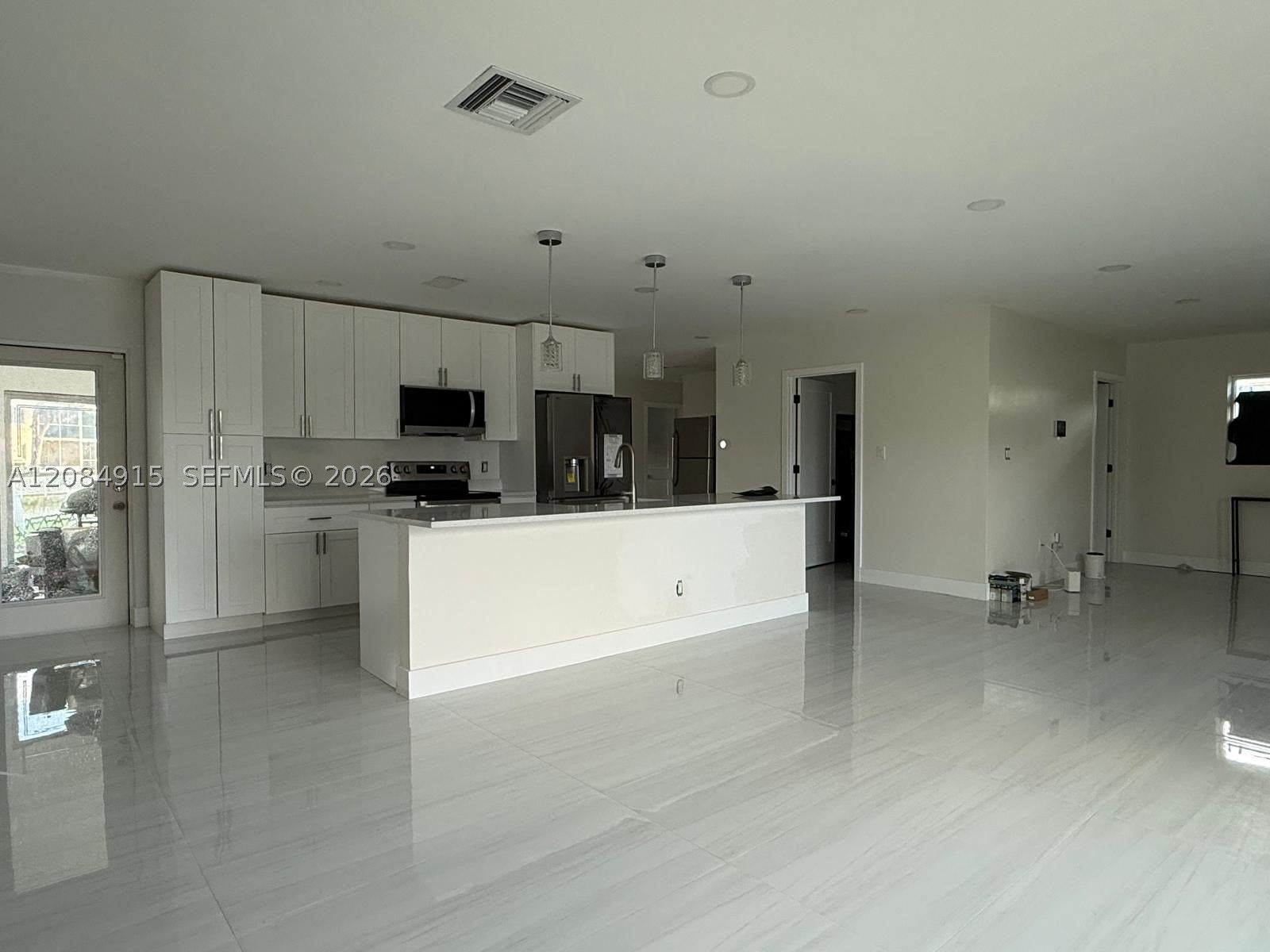 9606 NW 80th St