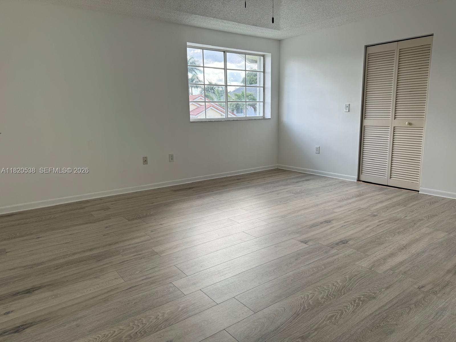 SAWGRASS ESTATES NORTH - Residential Lease