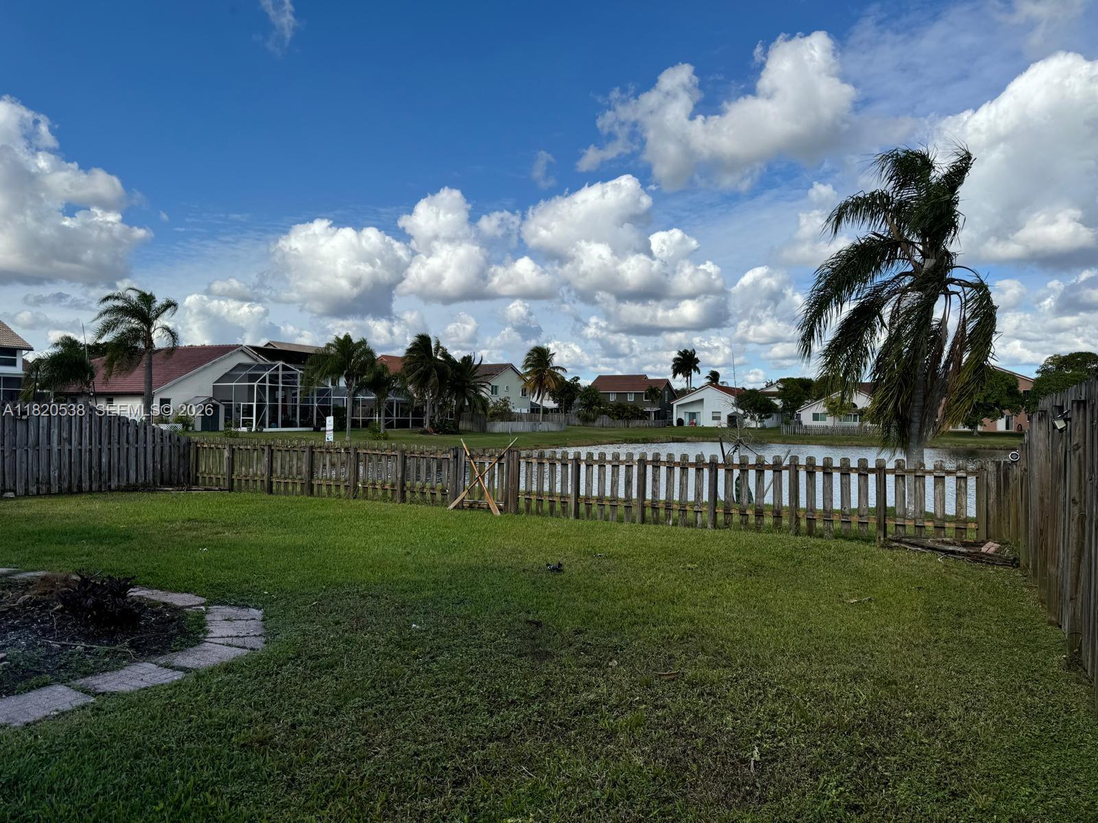SAWGRASS ESTATES NORTH - Residential Lease