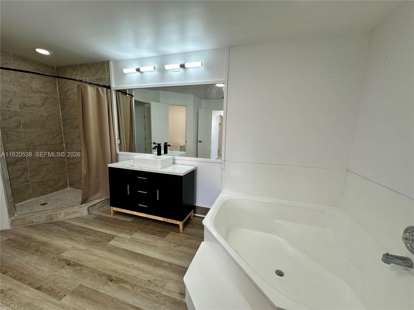 SAWGRASS ESTATES NORTH - Residential Lease