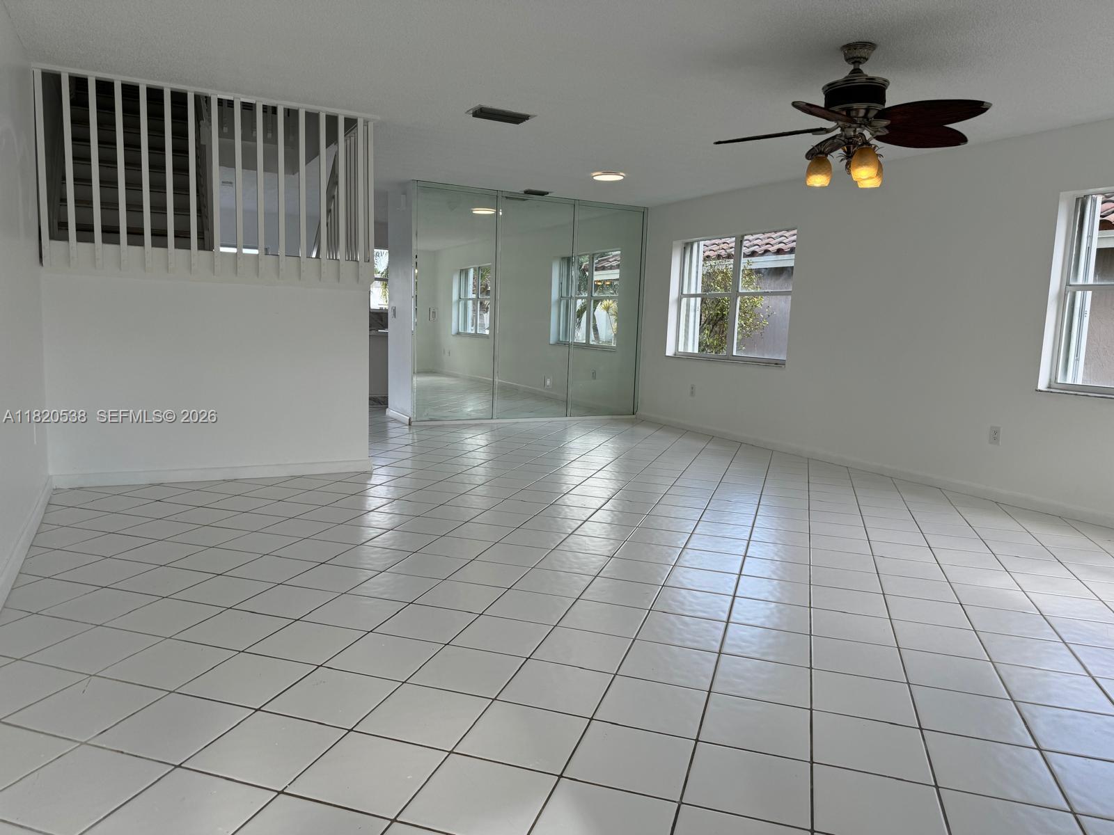 SAWGRASS ESTATES NORTH - Residential Lease