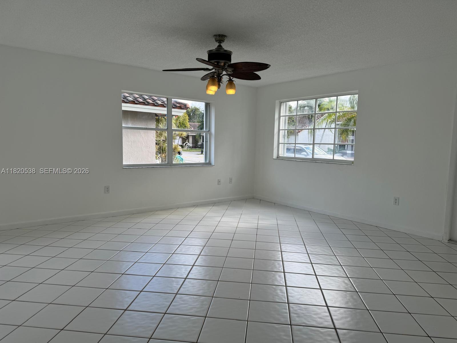 SAWGRASS ESTATES NORTH - Residential Lease